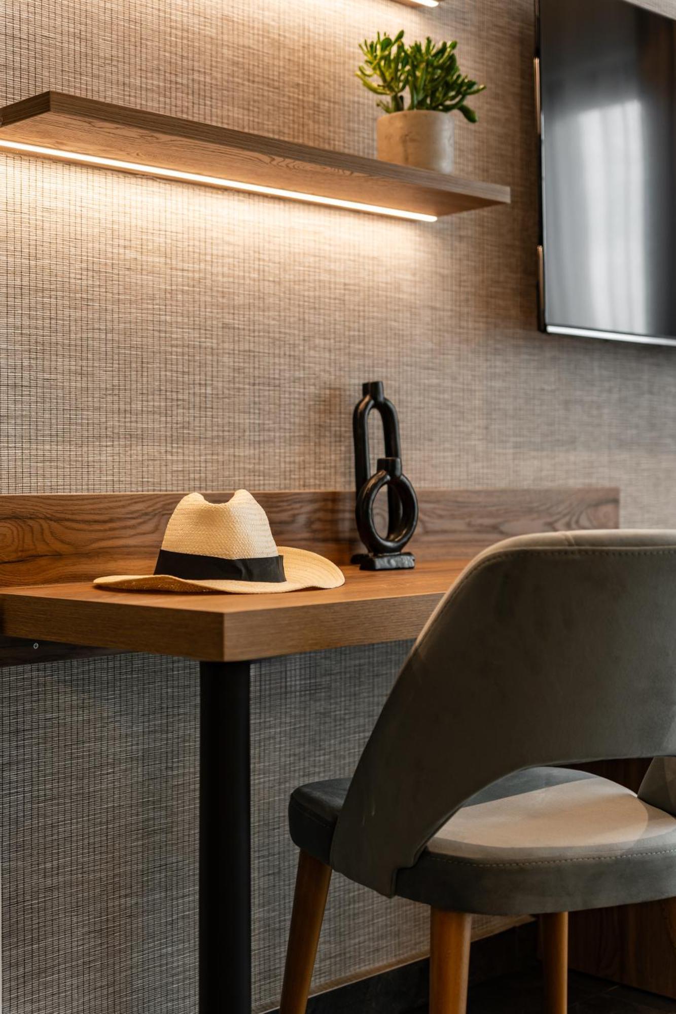 Omikron Luxury Residences Heraklion  Екстер'єр фото